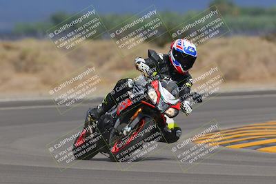 media/Sep-11-2022-SoCal Trackdays (Sun) [[81b7e951af]]/Turn 16 (945am)/